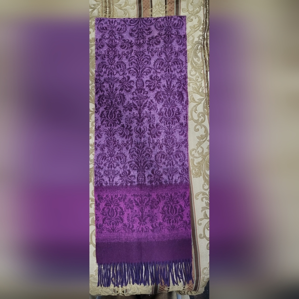 Fraas Scarf Purple Lavender Geometric Pattern Fringe Muffler Scarve (70" × 12")